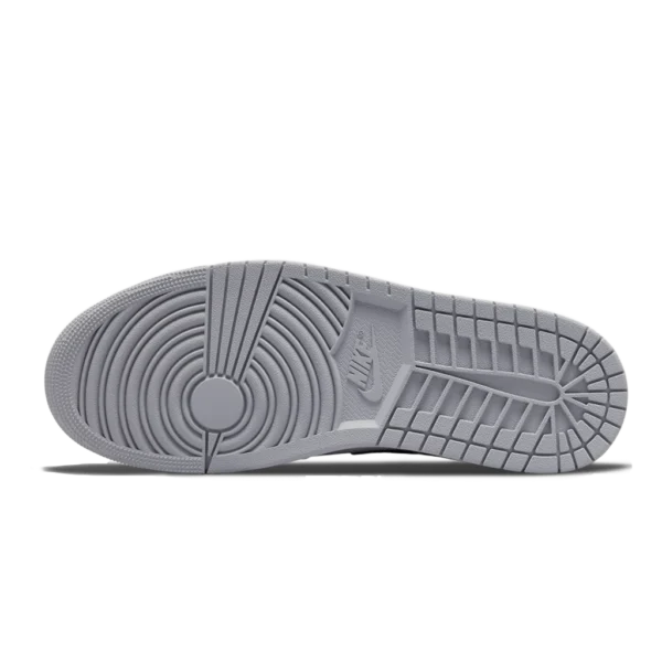 ⁦Air Jordan 1 Mid Light Smoke Grey Anthracite White⁩ – תמונה ⁦5⁩