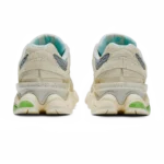 ⁦New Balance 9060 x Bricks & Wood "Nothing Changed but the Address"⁩ – תמונה ⁦3⁩