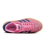 ⁦Adidas Gazelle Pink Glow Victory Blue Gum⁩ – תמונה ⁦3⁩