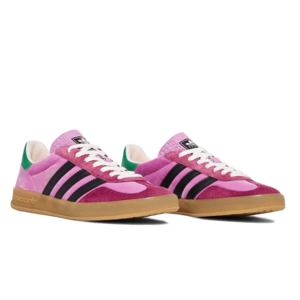 ⁦Adidas x Gucci Gazelle Pink Velvet⁩ – תמונה ⁦2⁩