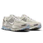 ⁦Nike Zoom Vomero 5 Light Orewood Brown⁩ – תמונה ⁦2⁩