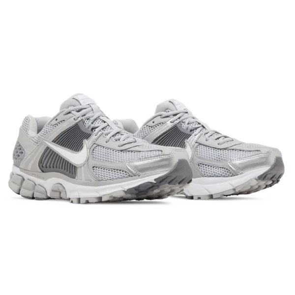 ⁦Nike Air Zoom Vomero 5 Wolf Grey⁩ – תמונה ⁦2⁩