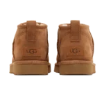 ⁦UGG Classic Ultra Mini Chestnut⁩ – תמונה ⁦3⁩