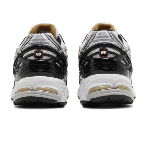 ⁦New Balance 1906R White Gold Metallic Silver⁩ – תמונה ⁦3⁩