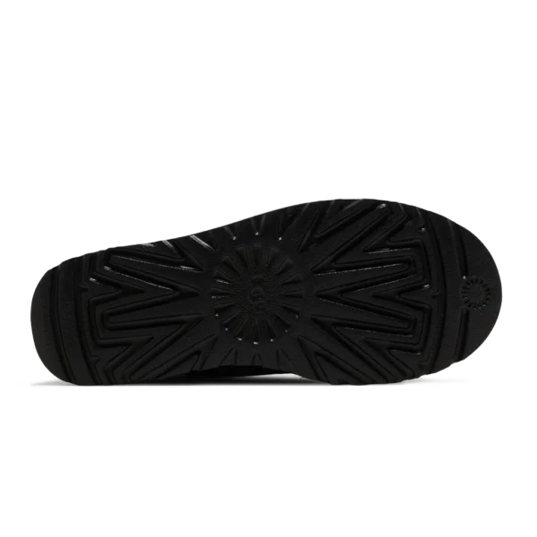 ⁦UGG Classic Tall II Boot Black⁩ – תמונה ⁦4⁩