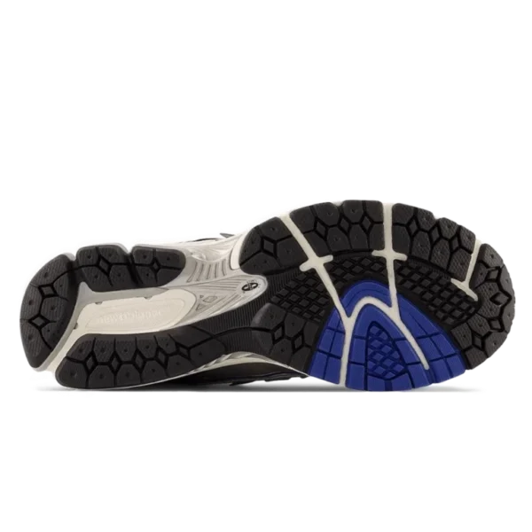 ⁦New Balance 1906R Silver Metallic⁩ – תמונה ⁦4⁩