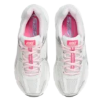 ⁦Nike Zoom Vomero 5 Photon Dust White Grey Metallic Silver⁩ – תמונה ⁦4⁩
