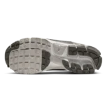 ⁦Nike Zoom Vomero 5 Iron Ore Flat Pewter⁩ – תמונה ⁦5⁩