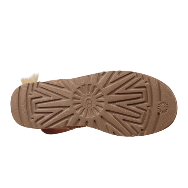 ⁦UGG Fluff Bow Mini Fleece-Lined Chestnut⁩ – תמונה ⁦5⁩