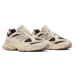 ⁦New Balance 9060 x Sydney McLaughlin-Levrone “Linen Black Coffee”⁩ – תמונה ⁦2⁩
