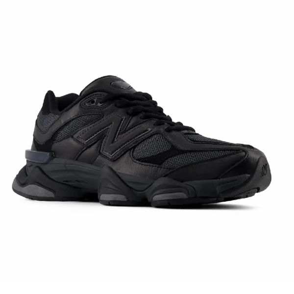 ⁦New Balance 9060 Triple Black Leather⁩ – תמונה ⁦2⁩