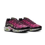 ⁦Nike Air Plus Mercurial XXV Hyper Pink and Volt⁩ – תמונה ⁦2⁩