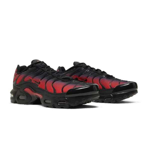 ⁦Nike Air Max Plus Red Black⁩ – תמונה ⁦2⁩