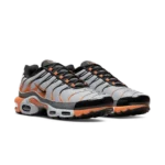⁦Nike Air Max Plus Grey Orange⁩ – תמונה ⁦2⁩