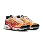 ⁦Nike Air Max Plus OG Light Photography⁩ – תמונה ⁦2⁩