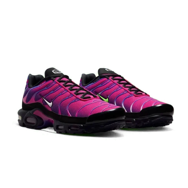 ⁦Nike Air Max Plus Rebellious Air⁩ – תמונה ⁦2⁩