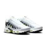 ⁦Nike Air Max Plus White Black Volt⁩ – תמונה ⁦2⁩