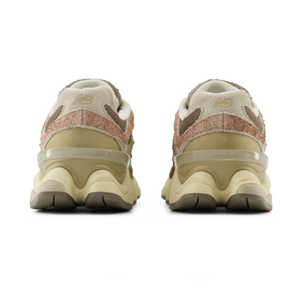 ⁦New Balance 9060 Landslide Mushroom⁩ – תמונה ⁦3⁩