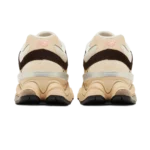 ⁦New Balance 9060 Emerging Brown⁩ – תמונה ⁦3⁩