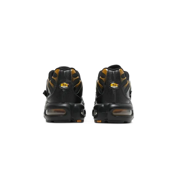 ⁦Nike Air Max Plus Black Wheat⁩ – תמונה ⁦3⁩