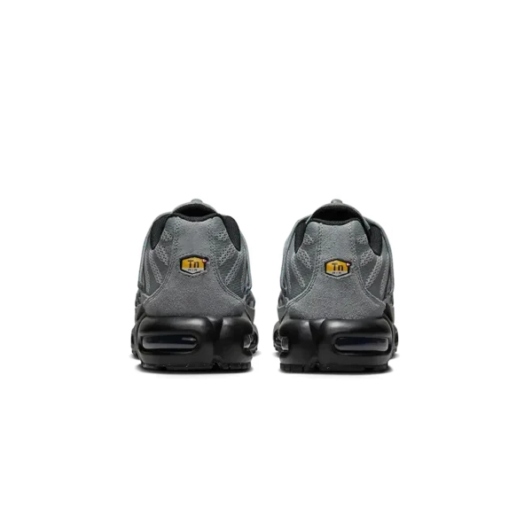 ⁦Nike Air Max Plus Utility Wolf Grey Black⁩ – תמונה ⁦3⁩
