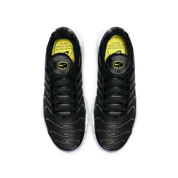 ⁦Nike Air Max Plus Black Active Yellow⁩ – תמונה ⁦4⁩