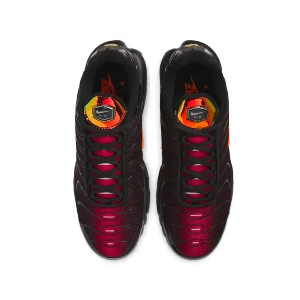 ⁦Nike Air Max Plus TN Magma Orange Pack⁩ – תמונה ⁦4⁩