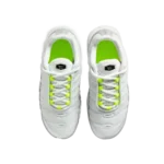 ⁦Nike Air Max Plus Pure Platinum Wolf Grey White Black⁩ – תמונה ⁦4⁩
