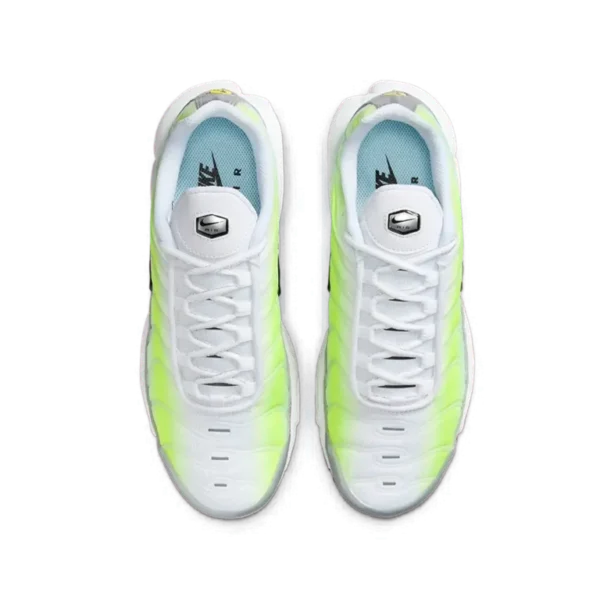 ⁦Nike Air Max Plus Volt Silver⁩ – תמונה ⁦4⁩