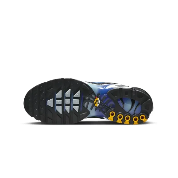 ⁦Nike Air Max Plus Kiss My Airs Metallic Silver⁩ – תמונה ⁦5⁩