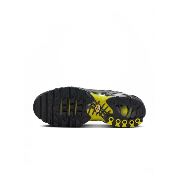 ⁦Nike Air Max Plus Black Opti Yellow⁩ – תמונה ⁦5⁩