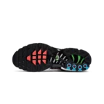 ⁦Nike Air Max Plus Worldwide Pack Crimson Green⁩ – תמונה ⁦5⁩