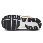 ⁦Nike Zoom Vomero 5 Photon Dust Gridiron Metallic Gold⁩ – תמונה ⁦5⁩