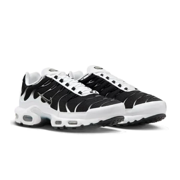⁦Nike Air Max Plus White Black Metallic Pewter⁩ – תמונה ⁦2⁩