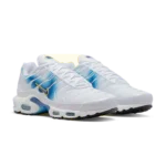 ⁦Nike Air Max Plus Spray Paint Swoosh White Blue⁩ – תמונה ⁦2⁩
