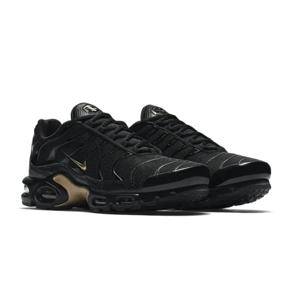 ⁦Nike Air Max Plus Black Metallic Gold⁩ – תמונה ⁦2⁩