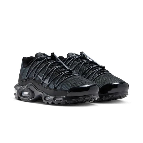 ⁦Nike Air Max Plus Utility Black Metallic Platinum⁩ – תמונה ⁦2⁩