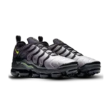 ⁦Nike Air VaporMax Plus Black Volt⁩ – תמונה ⁦2⁩