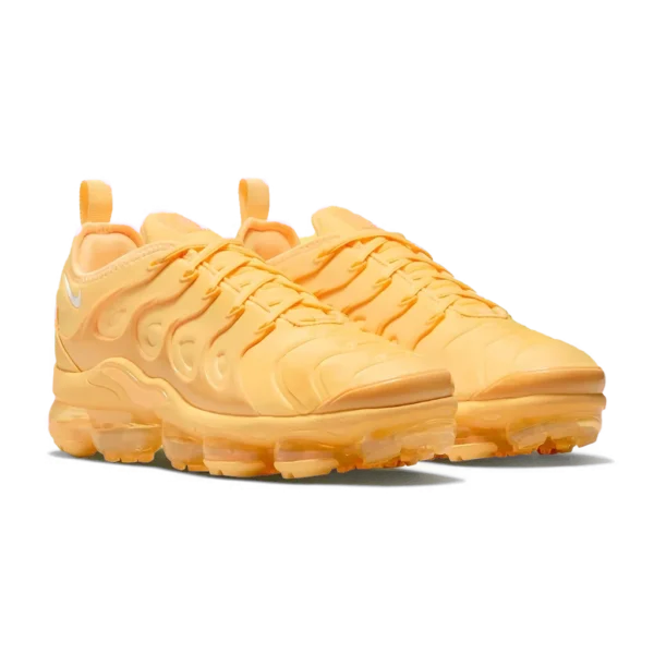 ⁦Nike Air VaporMax Plus Yolk⁩ – תמונה ⁦2⁩
