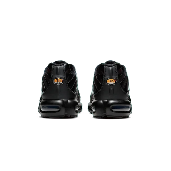 ⁦Nike Air Max Plus Deadpool⁩ – תמונה ⁦3⁩