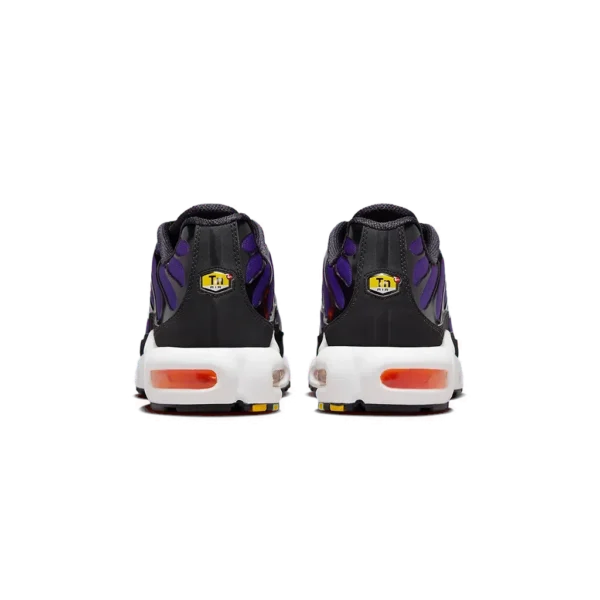 ⁦Nike Air Max Plus OG Voltage Purple⁩ – תמונה ⁦3⁩