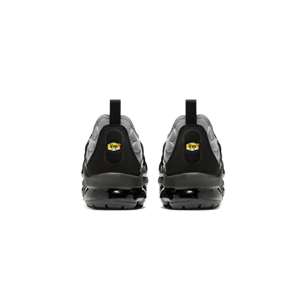 ⁦Nike Air Vapormax Plus Cool Grey Black⁩ – תמונה ⁦3⁩