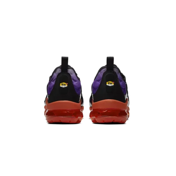 ⁦Nike Air VaporMax Plus Voltage Purple Cosmic Clay⁩ – תמונה ⁦3⁩