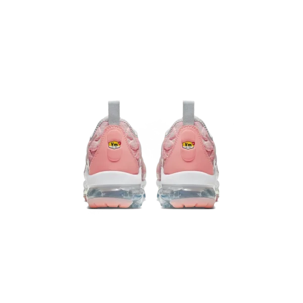⁦Nike Air VaporMax Plus Bleached Coral Pure⁩ – תמונה ⁦3⁩