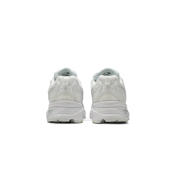 ⁦New Balance 530 White Silver Metallic⁩ – תמונה ⁦3⁩