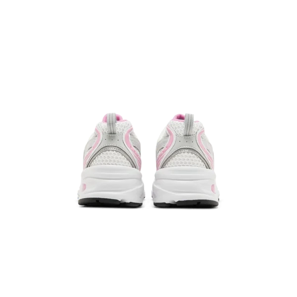 ⁦New Balance 530 White Raspberry⁩ – תמונה ⁦3⁩