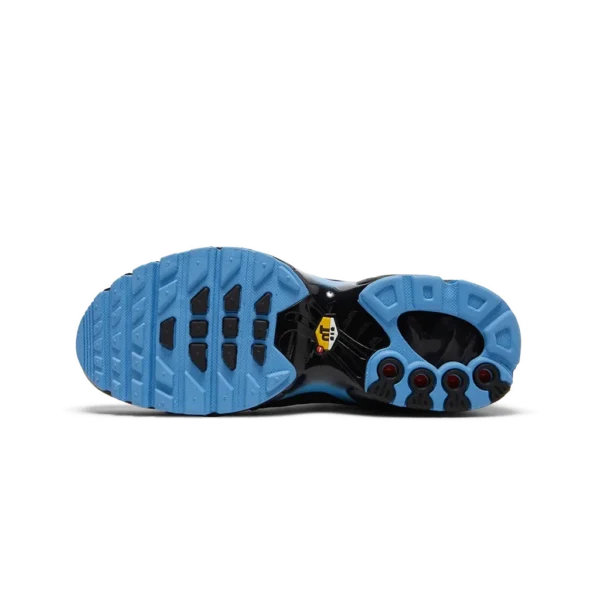 ⁦Nike Air Max Plus Black University Blue⁩ – תמונה ⁦4⁩