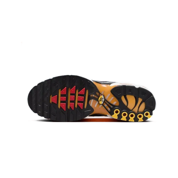 ⁦Nike Air Max Plus Sunset⁩ – תמונה ⁦4⁩