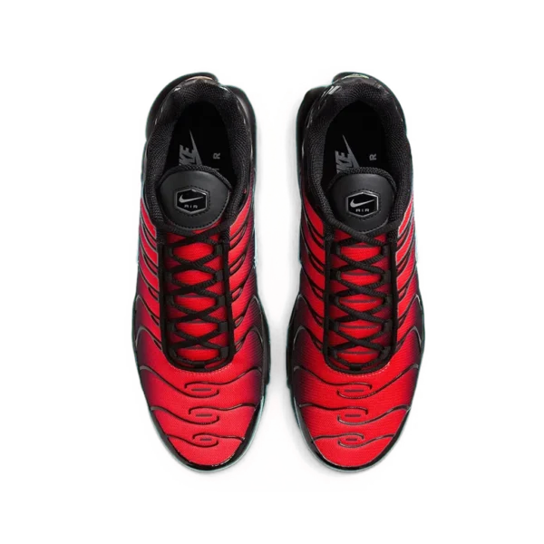 ⁦Nike Air Max Plus Deadpool⁩ – תמונה ⁦4⁩