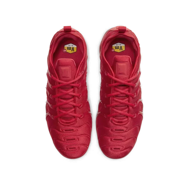⁦Nike Air VaporMax Plus Triple Red⁩ – תמונה ⁦4⁩
